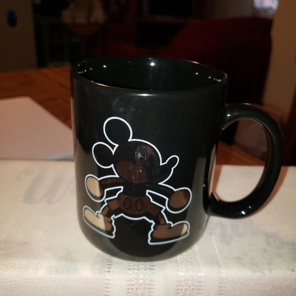Disney Classic Mickey Mouse Black Millennium 2000 mug